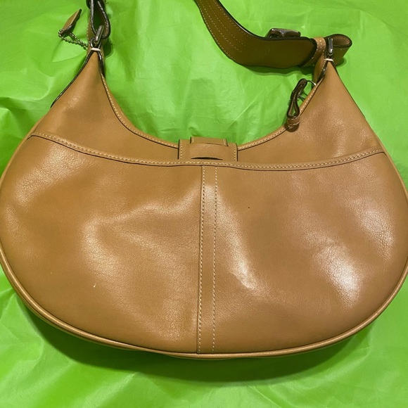 Coach tan shoulder bag - Picture 3 of 13